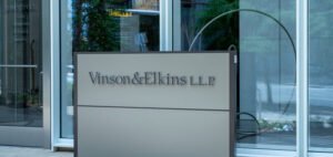 Read more about the article Vinson & Elkins Adds a New Co-Leader for its Actively Growing M&A team